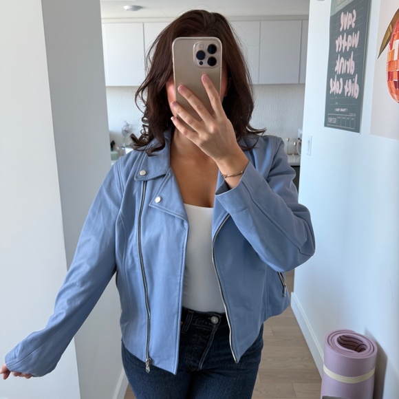 Blue leather jacket - Picture 2 of 3